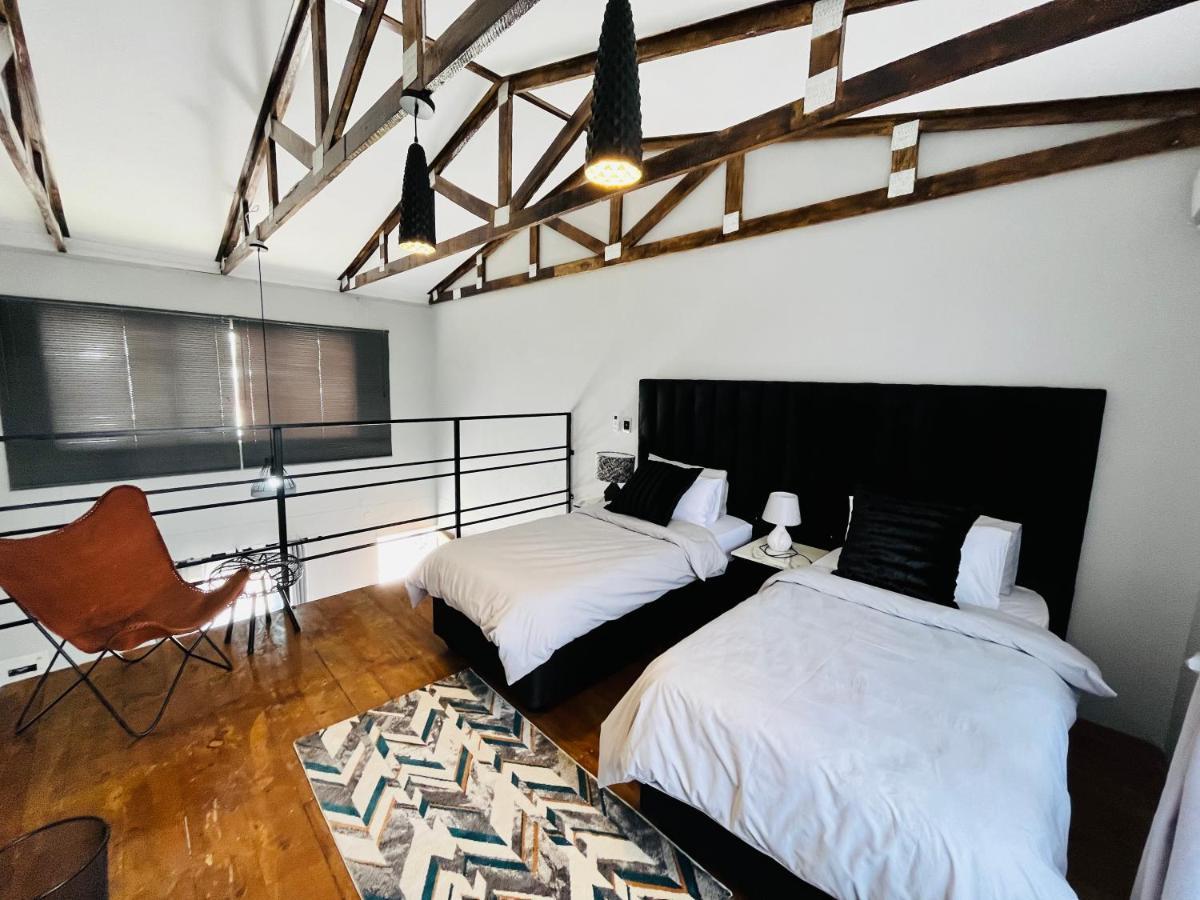 Kates Nest Guesthouse Oshakati Exterior photo