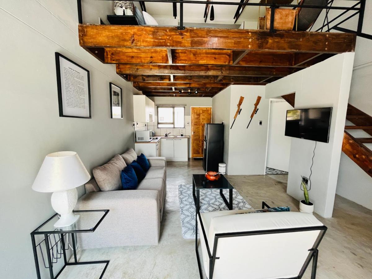 Kates Nest Guesthouse Oshakati Exterior photo